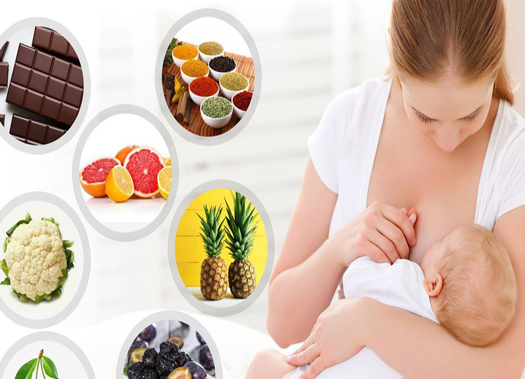 تصویر نوزاد سالم و شاد در آغوش مادر تصویر نوزاد سالم و شاد در آغوش مادر