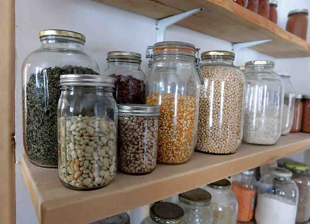 راهنمای نگهداری حبوبات خام و پخته در ظروف مناسب